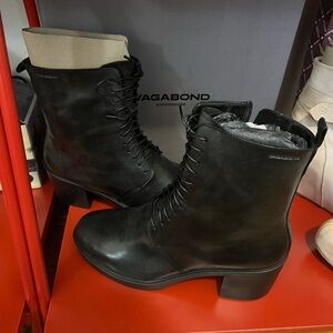 Vagabond Women's Black Lace-Up Leather Boots